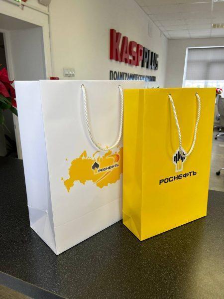 Пакет из картона